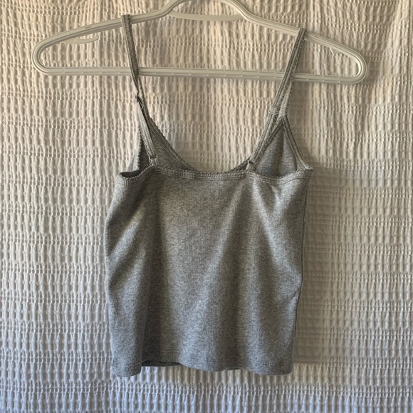 Aritzia TNA home stretch crop tank - Picture 2 of 4